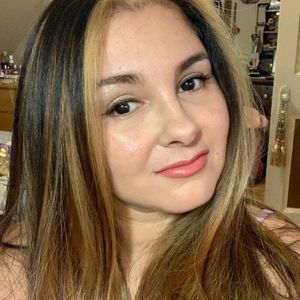 Meet your Posher, Diana